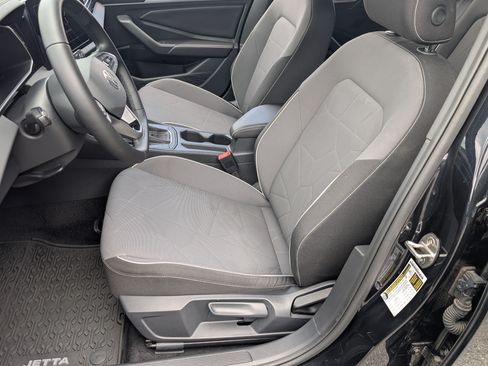 Used 2025 Volkswagen Jetta Sport FWD image 15