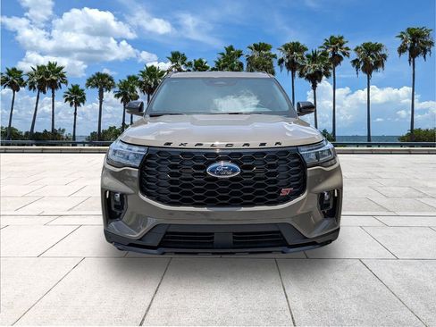 New 2026 Ford Explorer ST RWD image 2