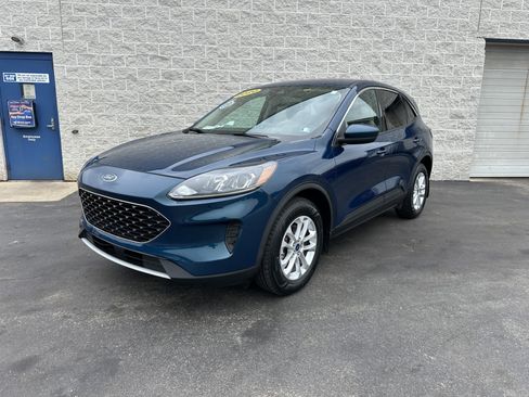 Certified 2020 Ford Escape SE AWD/4WD image 1