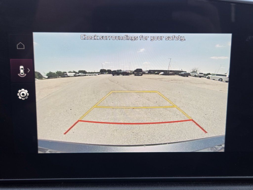 Used 2023 Kia Niro EX FWD image 10