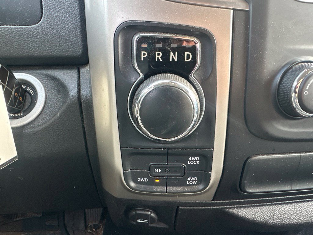 Used 2019 RAM 1500 Classic SLT AWD/4WD image 15
