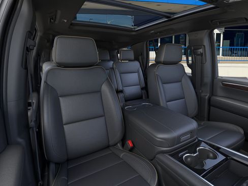 New 2026 Chevrolet Tahoe Premier w/ Sun And Tow Package AWD/4WD image 16