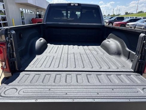 Used 2025 RAM 3500 Laramie AWD/4WD image 6