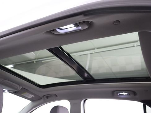 Used 2023 Chevrolet Equinox LT image 22