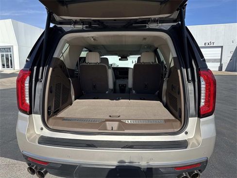 Used 2023 GMC Yukon Denali w/ Max Trailering Package image 4