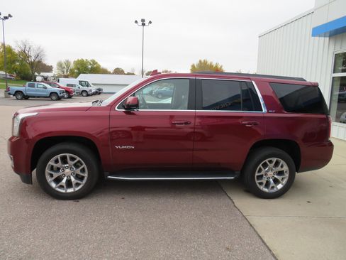 Used 2018 GMC Yukon SLT w/ Open Road Package image 1