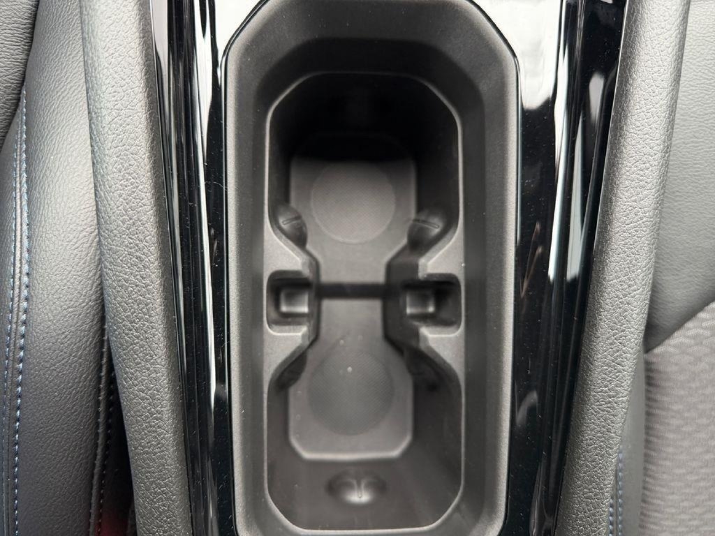 New 2026 Jeep Compass Latitude AWD/4WD image 18