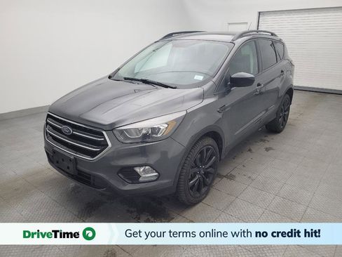 Used 2017 Ford Escape SE w/ Equipment Group 201A image 1