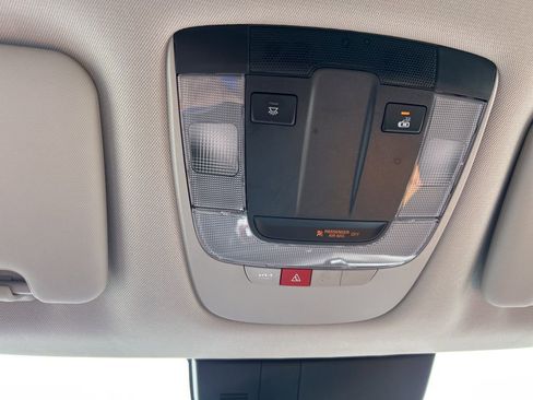 Used 2025 Kia Sportage EX image 14