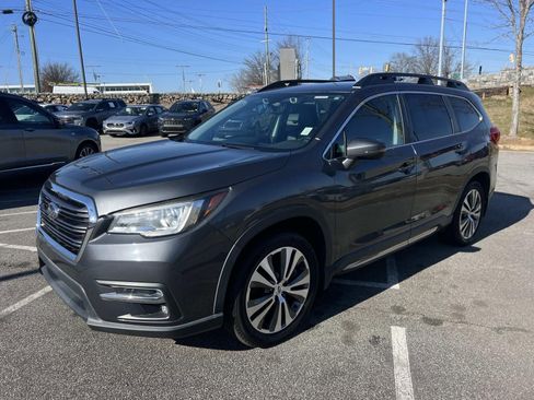 Used 2019 Subaru Ascent Limited w/ Popular Package #2 image 3