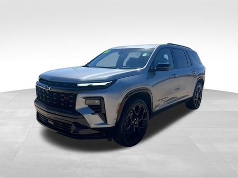 Used 2026 Chevrolet Traverse RS AWD/4WD image 1