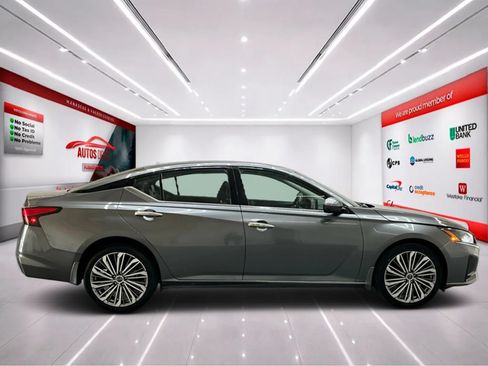 Used 2023 Nissan Altima 2.5 SL AWD/4WD image 8