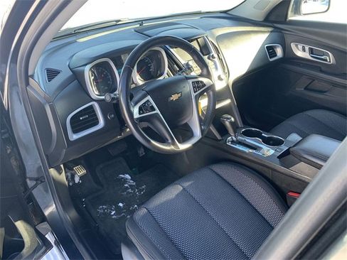 Used 2017 Chevrolet Equinox LT w/ Convenience Package image 10