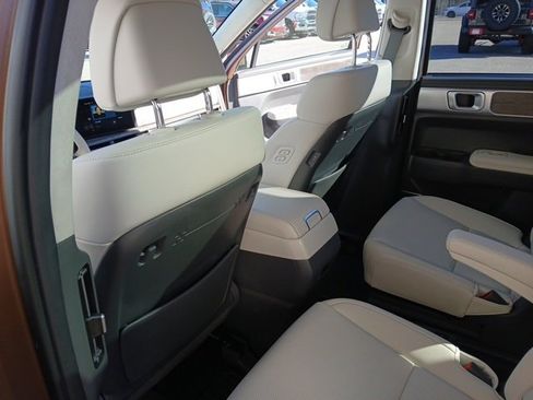 Used 2024 Hyundai Santa Fe Calligraphy image 19