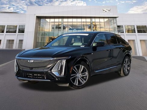 Certified 2024 Cadillac Lyriq Luxury RWD image 1
