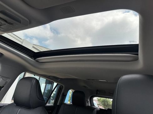 Used 2020 Toyota Highlander Limited AWD/4WD image 18
