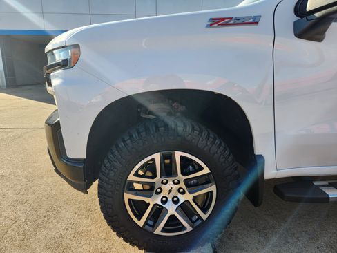 Certified 2019 Chevrolet Silverado 1500 LT Trail Boss image 9