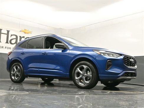 Used 2023 Ford Escape ST-Line w/ Tech Pack #1 image 2