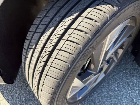 New 2026 Hyundai Elantra Sport image 5