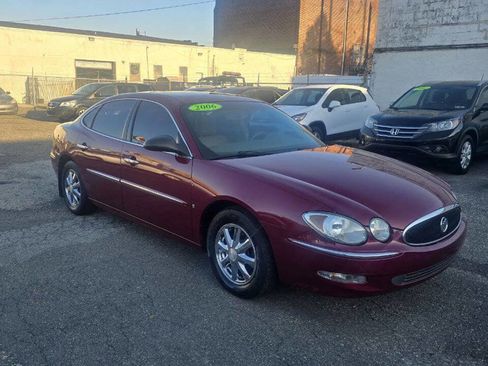 Used 2006 Buick LaCrosse CXL w/ Chrome Appearance Package image 4