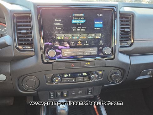 Used 2022 Nissan Frontier Pro-X image 8