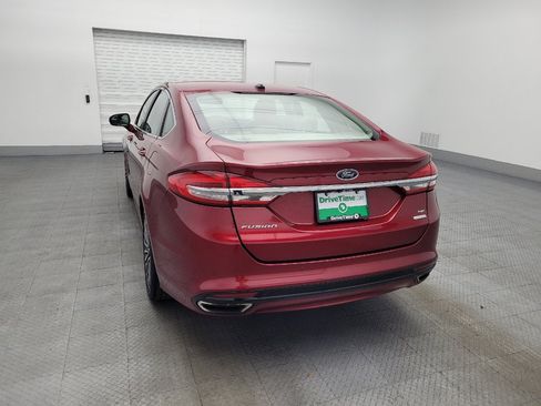 Used 2017 Ford Fusion SE w/ Fusion SE Technology Package image 6