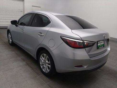 Used 2017 Toyota Yaris iA image 5