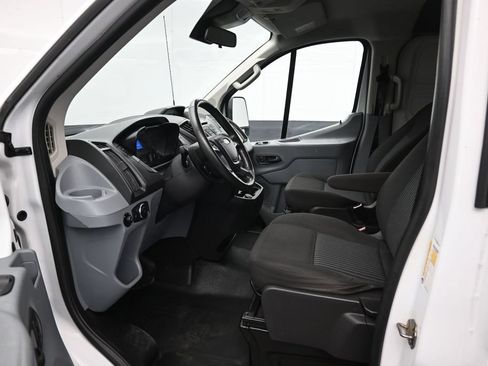 Used 2017 Ford Transit 150 130 Low Roof RWD image 9
