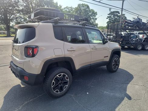 Used 2015 Jeep Renegade Trailhawk w/ Trailer Tow Group AWD/4WD image 5