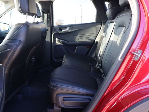 Used 2025 Ford Escape SE w/ PHEV Premium Package image 10