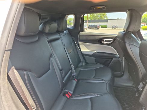 Used 2023 Jeep Compass Limited AWD/4WD image 25