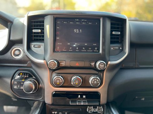 Used 2019 RAM 1500 Big Horn AWD/4WD image 13
