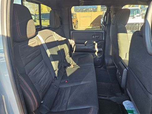 Used 2023 Nissan Frontier PRO-4X w/ Pro Convenience Package image 16