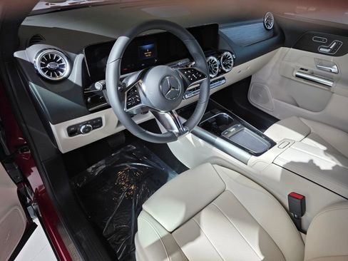 New 2026 Mercedes-Benz GLA 250 image 5