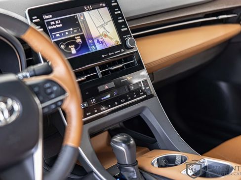 Used 2019 Toyota Avalon Limited w/ Advanced Safety Package FWD image 21