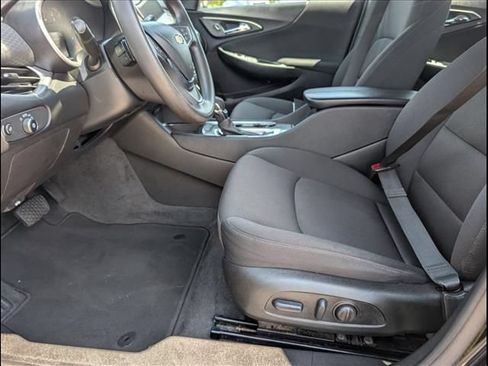 Used 2024 Chevrolet Malibu LT FWD image 9