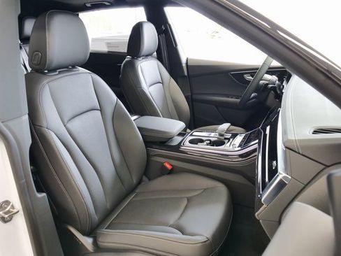 New 2026 Audi Q8 Premium Plus image 17