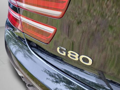 Used 2022 Genesis G80 2.5T w/ Prestige Package RWD image 12