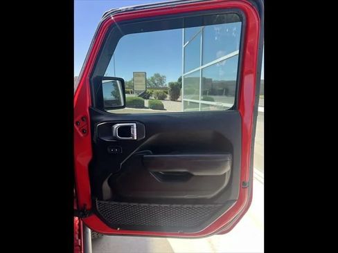 Used 2021 Jeep Gladiator Mojave AWD/4WD image 23