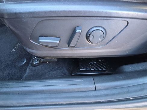 Used 2022 Hyundai Tucson Limited image 18