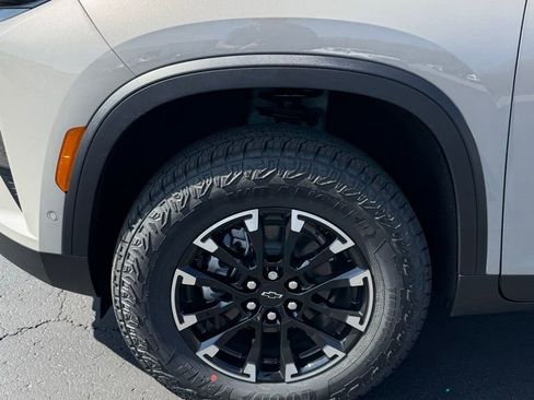 New 2026 Chevrolet Traverse Z71 w/ Enhanced Driving Package image 6