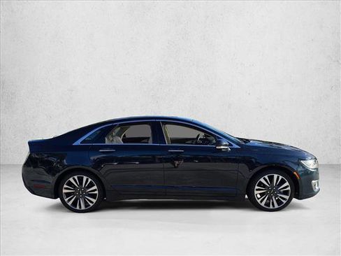Used 2020 Lincoln MKZ Reserve w/ Elements Package FWD image 4