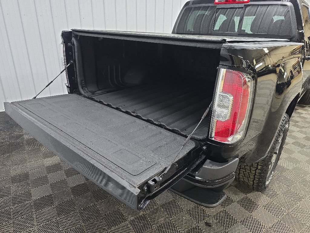 Used 2022 GMC Canyon AT4 w/ Trailering Package AWD/4WD image 11