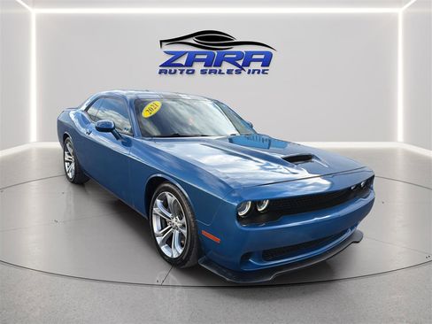 Used 2021 Dodge Challenger GT w/ Plus Package RWD image 9
