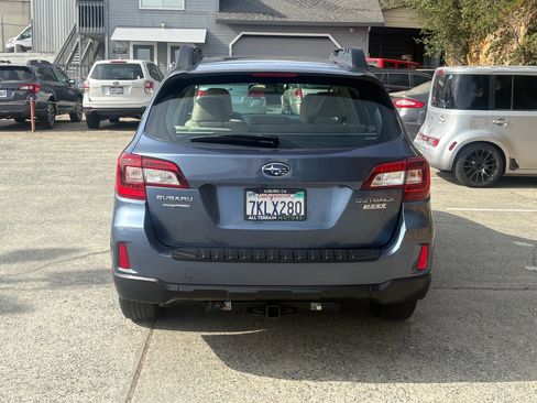 Used 2015 Subaru Outback 2.5i AWD/4WD image 6