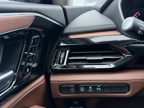 Certified 2023 Acura MDX SH-AWD w/ Technology Package image 22