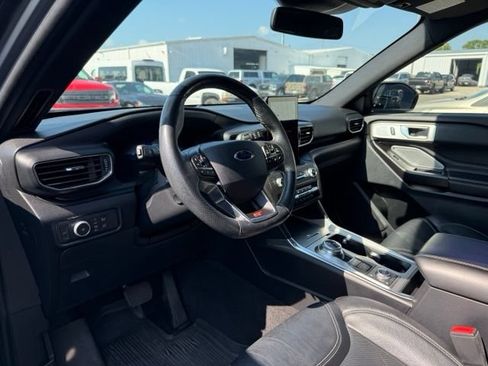 Used 2020 Ford Explorer ST w/ Premium Technology Package AWD/4WD image 8