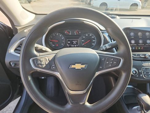 Used 2023 Chevrolet Malibu LT FWD image 18