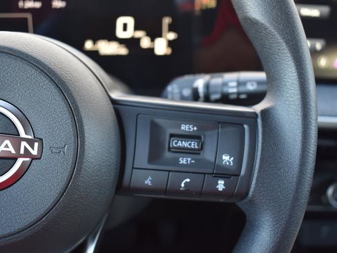 Certified 2025 Nissan Kicks SV image 20