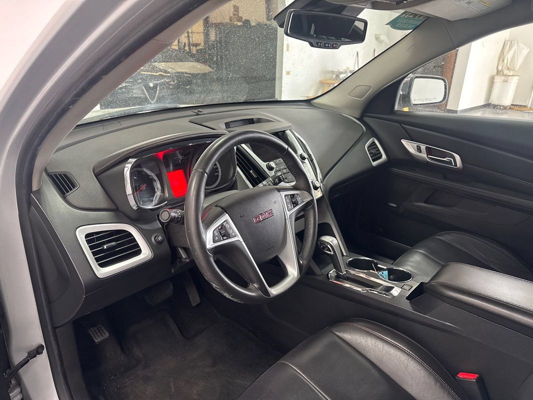 Used 2015 GMC Terrain SLT AWD/4WD image 8